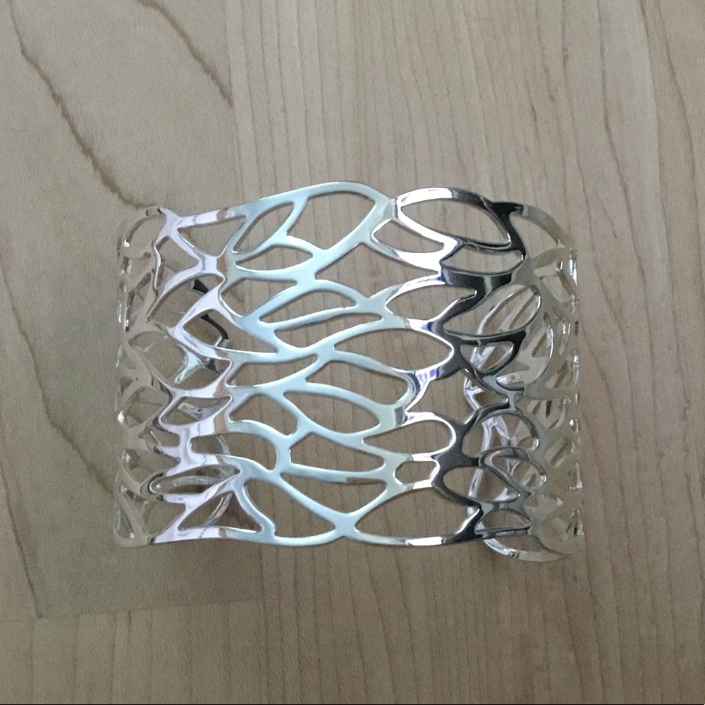 NWOT metal cuff bracelet
